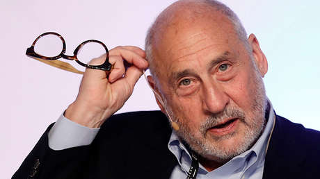 Assange suma voces con Stiglitz: una Cataluña independiente sería viable incluso sin el euro