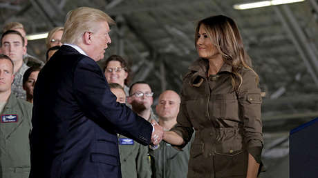 El matrimonio Trump protagoniza otra escena incómoda en público y es viral (VIDEO)