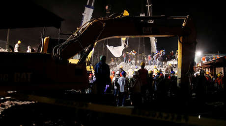 Rescatan a niña de ocho años sepultada por 33 horas tras el sismo en México