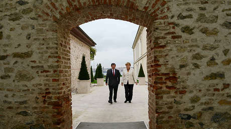 Merkel se muestra dispuesta a disminuir aún más la cooperación económica con Turquía