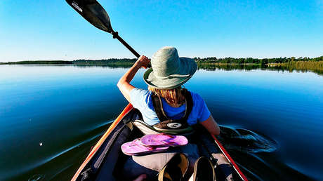 Asesina a una turista en el Amazonas y poco después le matan a él