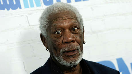 "Morgan Freeman es testaferro idiota de una operación ultraderechista y neoconservadora"