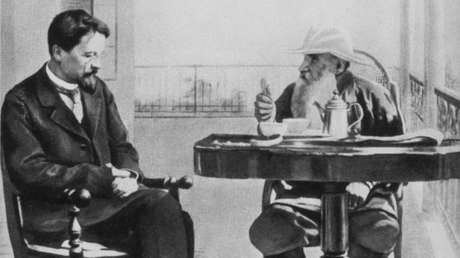 El maestro ruso del relato, Antón Chéjov, a través de 11 fotos nunca vistas