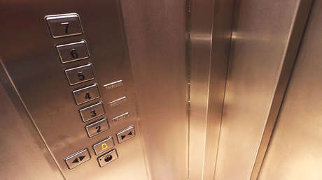 China: Un hombre instala 'el ascensor más tonto' por el cansancio de su yerno