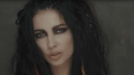 Detienen en Turquía a una cantante ucraniana por "parecer demasiado joven" (FOTOS) 