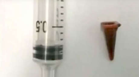 Un supuesto cáncer de pulmón resulta ser un cono vial de Playmobil aspirado hace 40 años