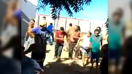 Sicario regresa a rematar a su víctima mientras lloraban su agonía [FUERTE VIDEO] 