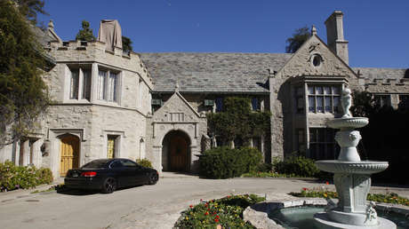 ¿A manos de quién va a parar la famosa mansión Playboy de Hugh Hefner?