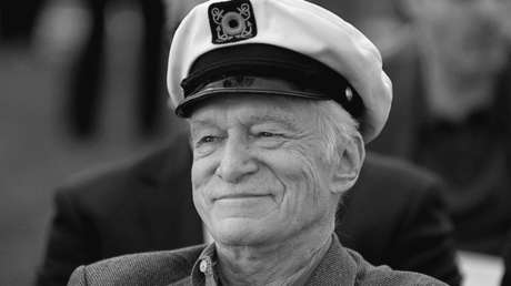 El creador de 'Playboy' descansará junto a la 'sex symbol' que lanzó su carrera (FOTO)