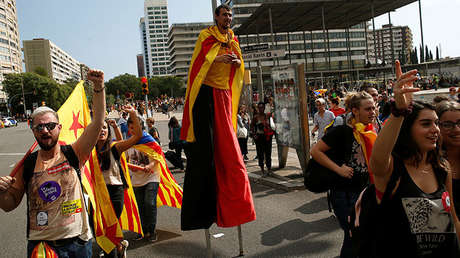 Estudiantes de Cataluña reivindican su derecho a votar en el referéndum prohibido