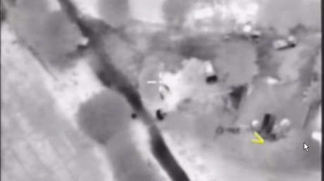 Tropas sirias con apoyo de la Aviación rusa repelen a los terroristas en Deir ez Zor e Idlib