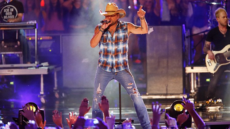 VIDEO: El cantante Jason Aldean abandona el escenario en pleno tiroteo en Las Vegas