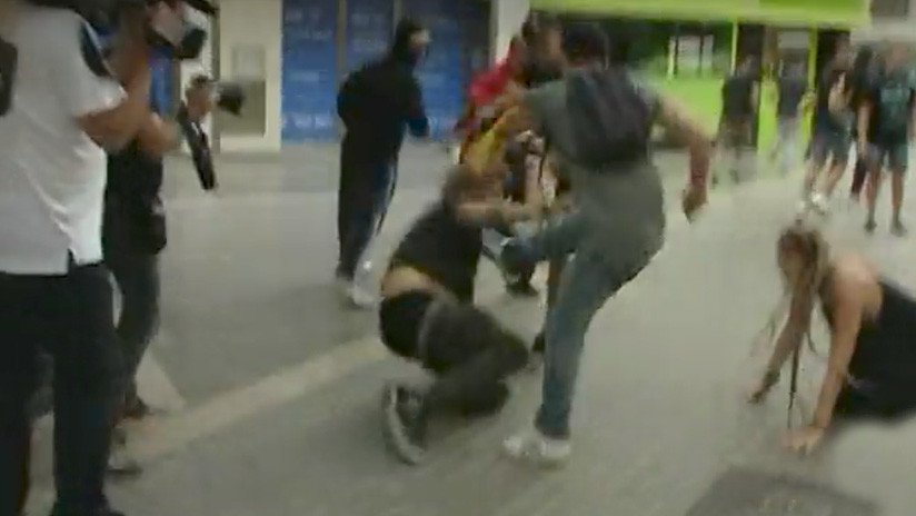 VIDEOS: Brutales agresiones de ultranacionalistas durante una marcha independentista en Valencia
