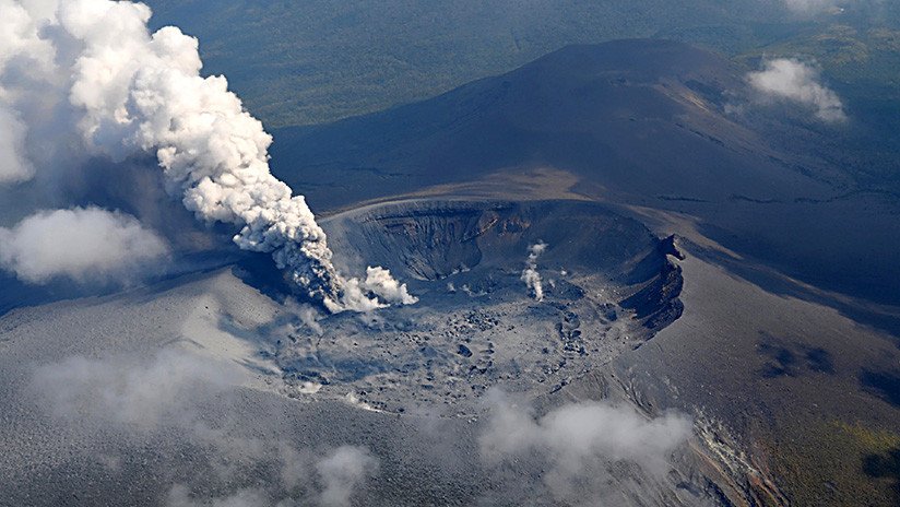 VIDEOS: El impresionante 'despertar' de un volcán en Japón tras seis años de 'sueño'