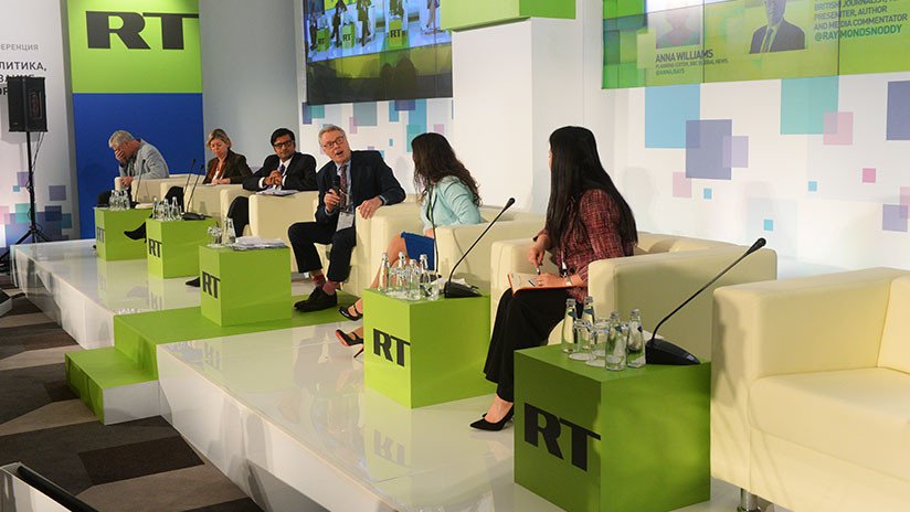 "El nuevo macarthismo": exasesor clave del Pentágono revela cómo es la "caza de brujas" contra RT