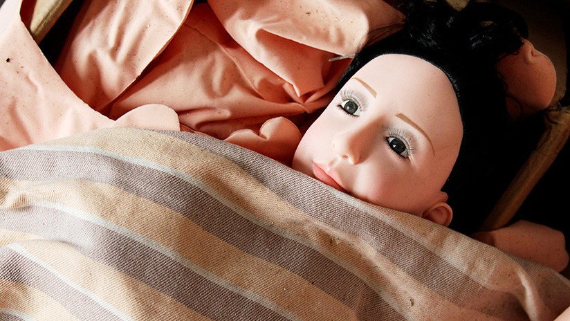 El hombre que se casó con un robot crea ejemplares para millones de solteros