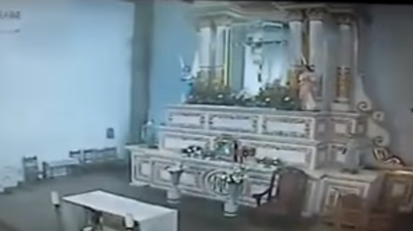 Captan desde dentro cómo se derrumba una iglesia en México tras terremoto de 7,1