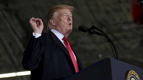 Trump anuncia un gasto millonario en F-35 durante su visita a un Puerto Rico devastado