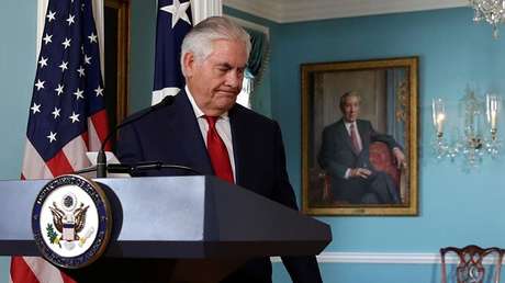 Tillerson niega haber llamado a Trump "imbécil"