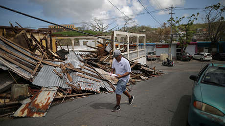 Un directivo del Banco de la Reserva Federal envía un avión cargado de dinero a Puerto Rico