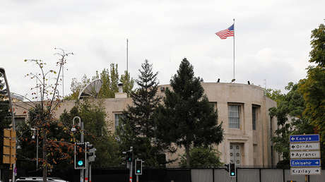 Embajador: "EE.UU. exige respuestas antes de volver a conceder visados a los turcos"