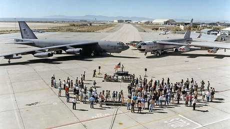 La Fuerza Aérea de EE.UU. se pronuncia sobre la puesta en alerta de bombarderos B-52