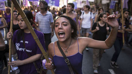 "No soy copada": argentinas responden a una polémica nota del diario 'Clarín'