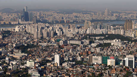 Pionyang 'bombardea' Seúl con panfletos de propaganda llamando "enfermo mental" a Trump