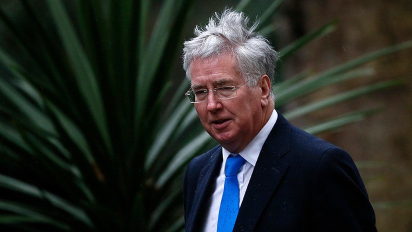 El secretario de Defensa de Reino Unido dimite por una antigua polémica de acoso