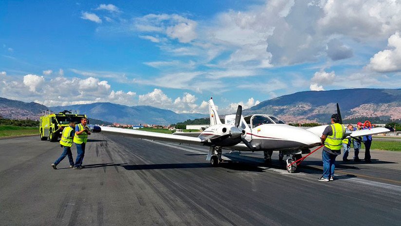 FOTOS, VIDEO: Un piloto realiza un complicado aterrizaje en Colombia para salvar a los pasajeros