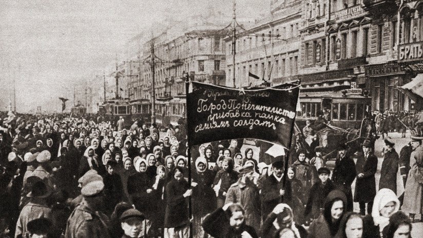 Feminista de la Izquierda Europea: "Nos sentimos nietas de las revolucionarias comunistas"