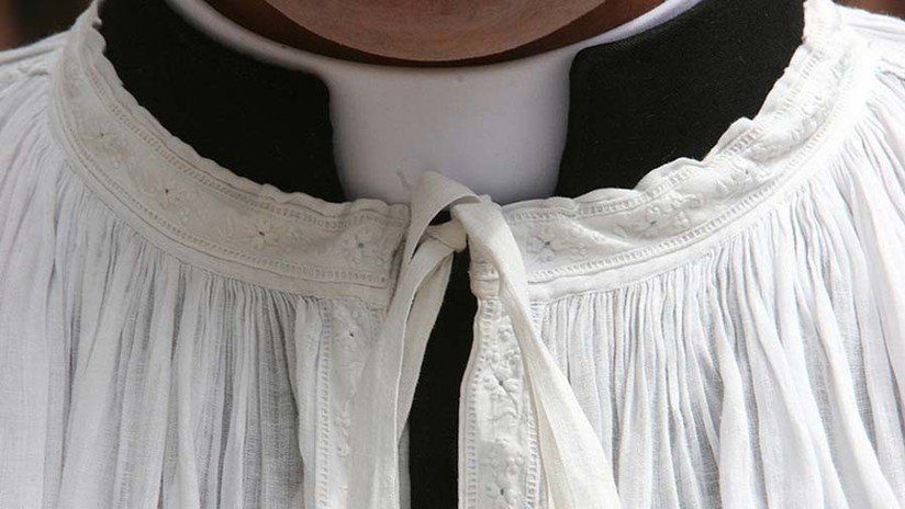 "Lo mínimo que te pudo pasar": Clérigo culpa a una menor de ser responsable de que la hayan violado