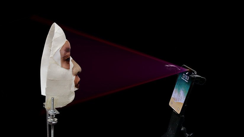 Expertos engañan con éxito al sistema de reconocimiento facial del iPhone X (VIDEO)