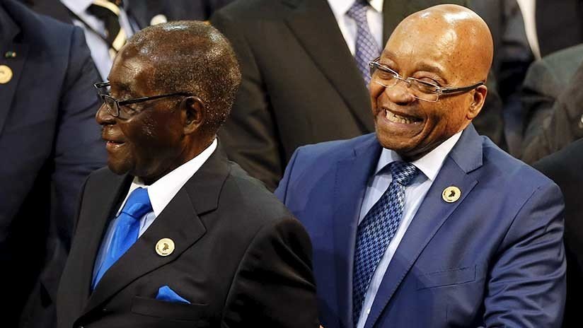 Mugabe confirma al presidente de Sudáfrica que está detenido