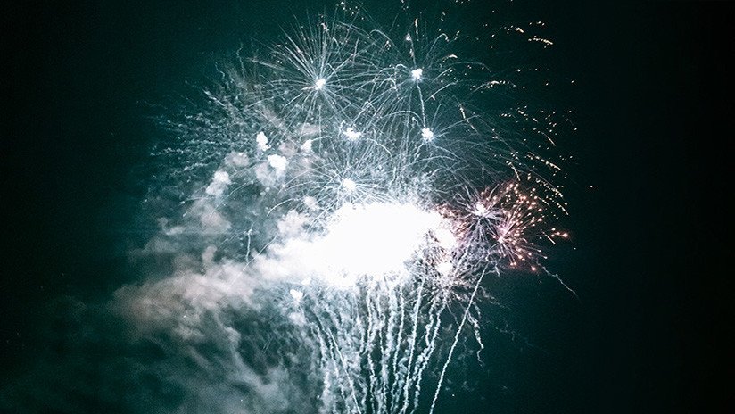 ¿Tarjeta roja? Hinchas peruanos le roban el sueño al equipo neozelandés antes del partido (VIDEO)