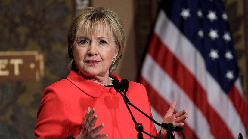 ¿En serio? Seguidores de Trump demandan el 'impeachment' de… Hillary Clinton (VIDEO) 