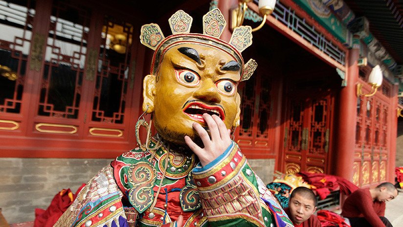 ¿Brujería en vez de comunismo?: Acusan a funcionarios chinos de "degradación" política y moral