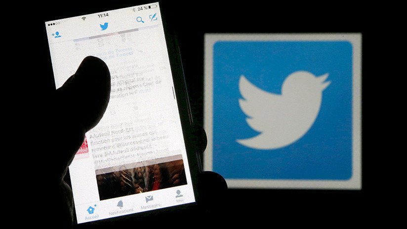 Un periodista británico toma por un "trol ruso" a un guardia escocés que opinaba de política