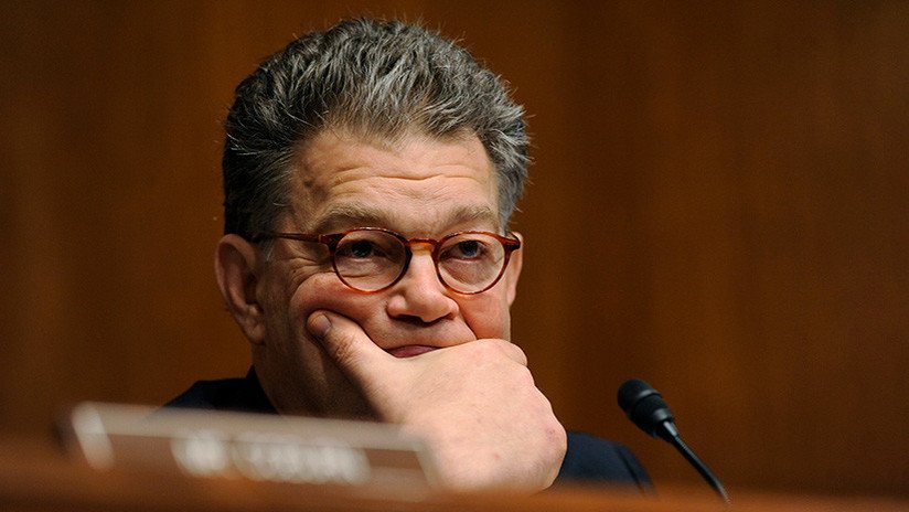 "¿Dónde están sus manos?" Un senador de EE.UU. se disculpa por acoso sexual (FOTO)