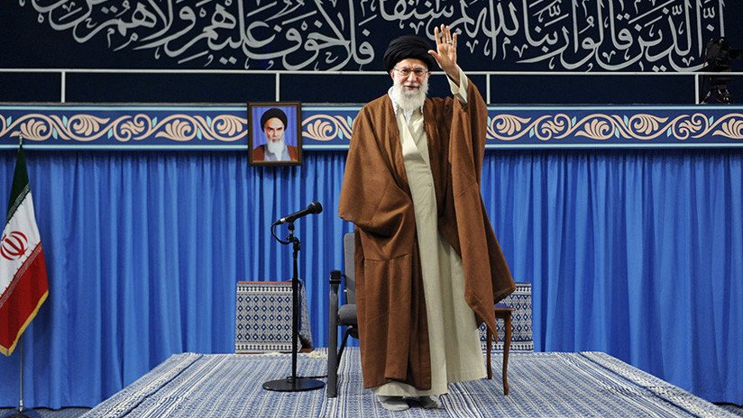 "Inmaduro y debilucho": Irán responde al príncipe saudita por comparar al líder supremo con Hitler