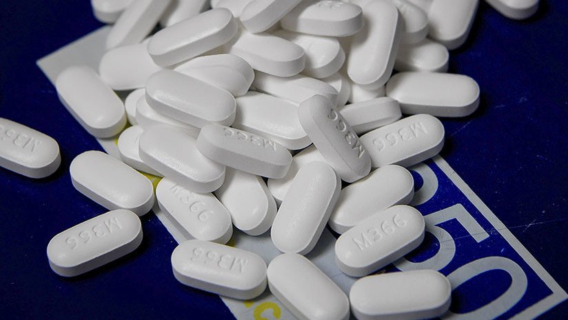 Prosigue la crisis de opioides en EE.UU.: Cajeras drogadas atienden a sus clientes (VIDEO)