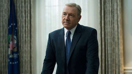 "Depredador": El equipo de 'House of Cards' acusa a Kevin Spacey de numerosos acosos sexuales