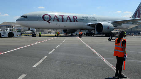 Un avión aterriza de emergencia por escándalo que montó a bordo una esposa celosa