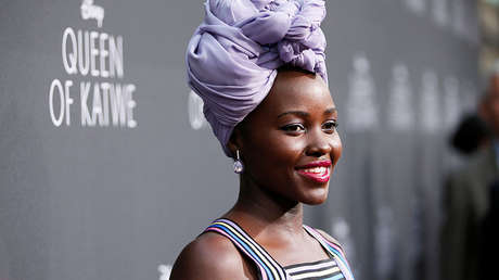 Una actriz mexicana fustiga a una revista británica por haber alterado su foto