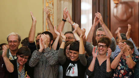 La CUP decide concurrir a las elecciones "ilegítimas" del 21-D en Cataluña