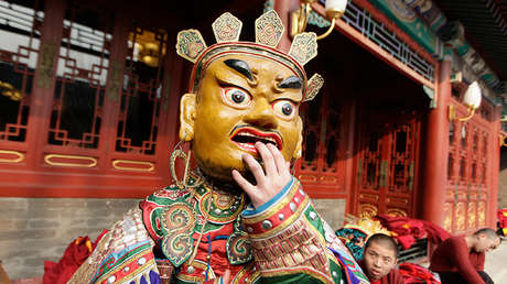 ¿Brujería en vez de comunismo?: Acusan a funcionarios chinos de "degradación" política y moral