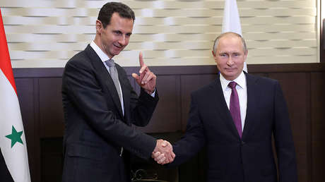 FOTO: Revelan una pintura que Bashar al Assad obsequió a Vladímir Putin