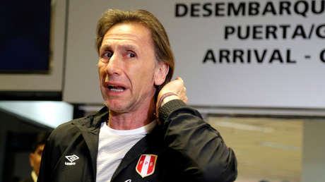 VIDEO: Seleccionador de Perú recibe una sorpresa a bordo de un avión