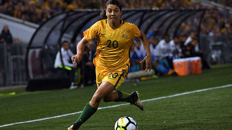 Video: El gol de una futbolista australiana causa admiración en las redes 