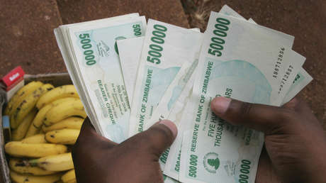 Mugabe recibirá 10 millones de dólares de indemnización por su renuncia